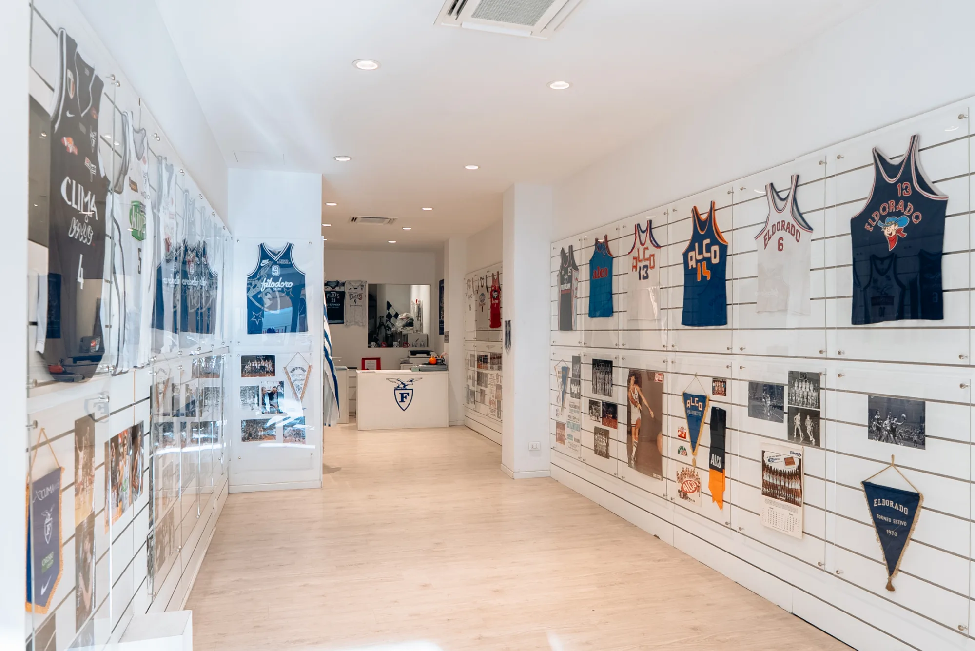 AMARCORD FORTITUDO ALLO STORE: DOMANI ALLE 17 CAVINA, FANTINELLI E SOROKAS IN VISITA AL 'MUSEO' BIANCOBLU – foto 3